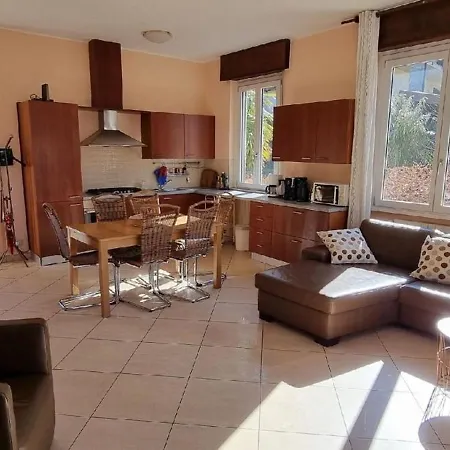 Casa Favorita Ferienhaus Colico